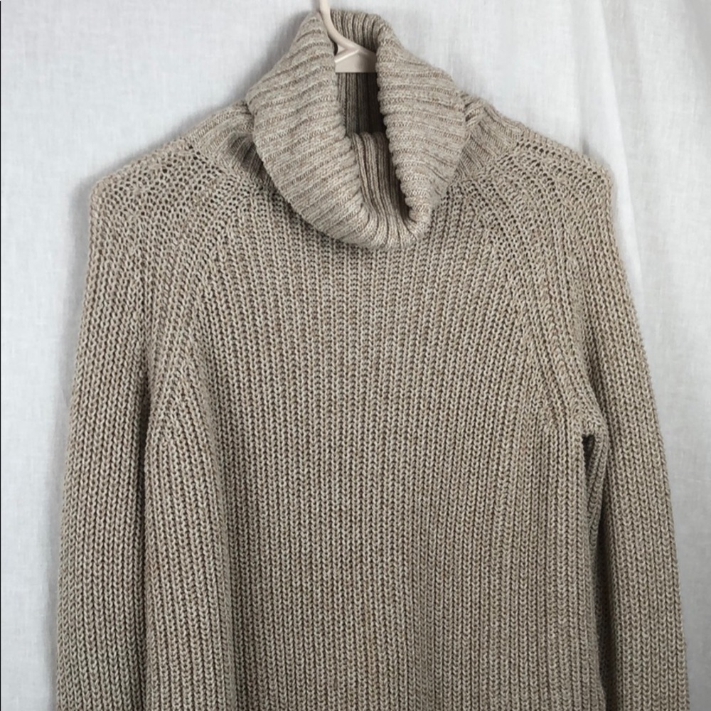 Oatmeal knit turtleneck
